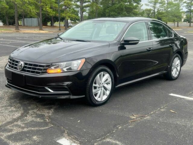 Чорний Фольксваген Пассат, об'ємом двигуна 2 л та пробігом 30 тис. км за 10300 $, фото 1 на Automoto.ua