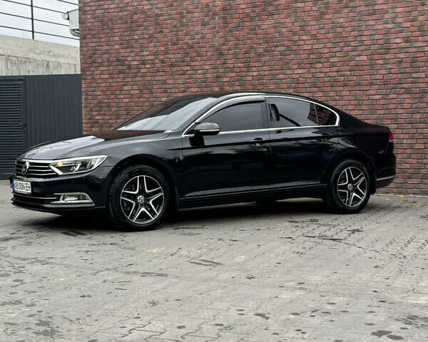 Черный Фольксваген Пассат, объемом двигателя 1.97 л и пробегом 225 тыс. км за 15950 $, фото 148 на Automoto.ua