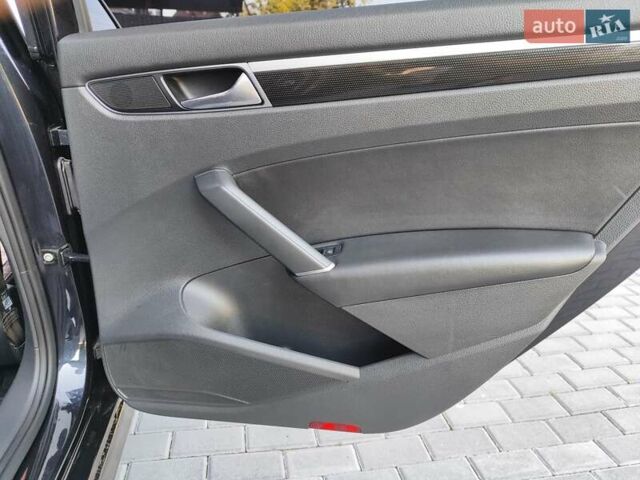 Черный Фольксваген Пассат, объемом двигателя 3.6 л и пробегом 90 тыс. км за 15500 $, фото 17 на Automoto.ua