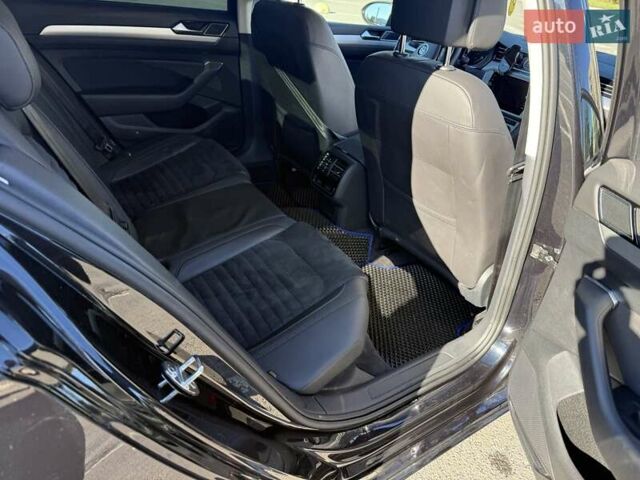 Чорний Фольксваген Пассат, об'ємом двигуна 1.97 л та пробігом 219 тис. км за 23100 $, фото 10 на Automoto.ua