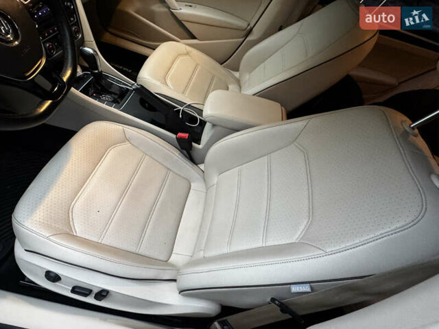 Черный Фольксваген Пассат, объемом двигателя 1.98 л и пробегом 110 тыс. км за 16000 $, фото 19 на Automoto.ua