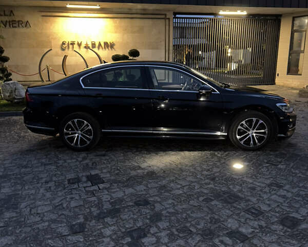 Чорний Фольксваген Пассат, об'ємом двигуна 1.8 л та пробігом 235 тис. км за 16500 $, фото 3 на Automoto.ua