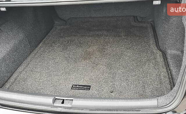 Фольксваген Пассат 2018 в Одессе на Automoto.ua Черный Фольксваген Пассат, объемом двигателя 3.6 л и пробегом 156 тыс. км за 14500 $, фото 4 на Automoto.ua