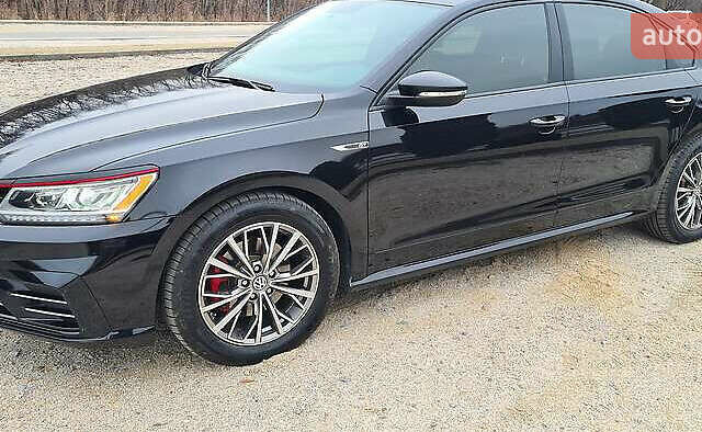 Фольксваген Пассат 2018 в Одессе на Automoto.ua Черный Фольксваген Пассат, объемом двигателя 3.6 л и пробегом 156 тыс. км за 14500 $, фото 9 на Automoto.ua