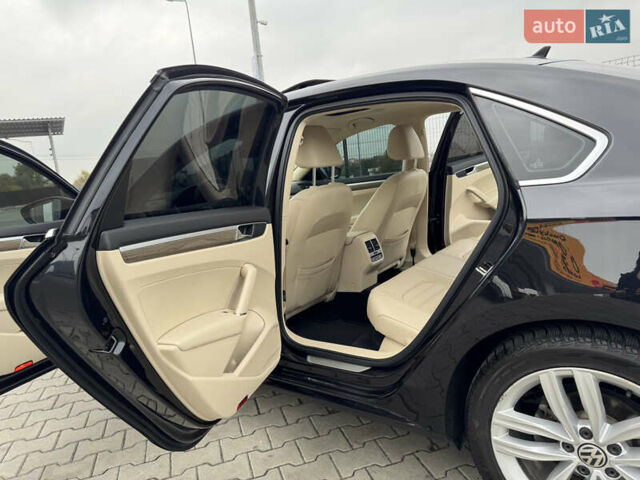 Чорний Фольксваген Пассат, об'ємом двигуна 2 л та пробігом 145 тис. км за 17200 $, фото 12 на Automoto.ua