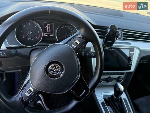Чорний Фольксваген Пассат, об'ємом двигуна 1.97 л та пробігом 219 тис. км за 23100 $, фото 15 на Automoto.ua