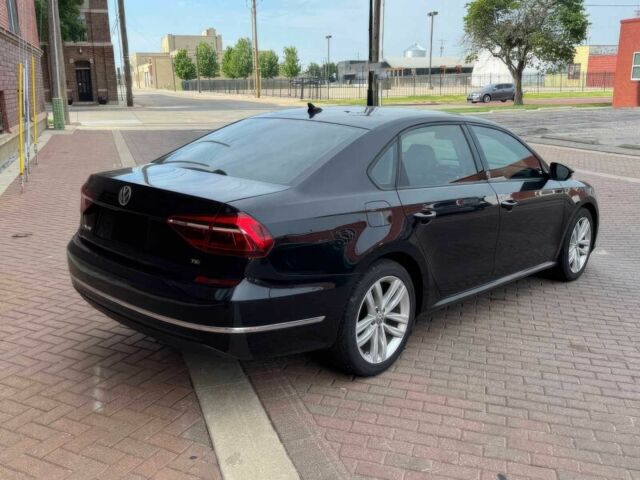 Фольксваген Пассат 2019 в Львове на Automoto.ua Черный Фольксваген Пассат, объемом двигателя 2 л и пробегом 35 тыс. км за 2800 $, фото 5 на Automoto.ua