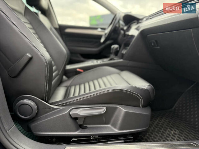 Черный Фольксваген Пассат, объемом двигателя 2 л и пробегом 191 тыс. км за 25700 $, фото 76 на Automoto.ua