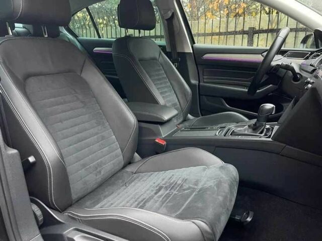 Чорний Фольксваген Пассат, об'ємом двигуна 2 л та пробігом 176 тис. км за 15000 $, фото 7 на Automoto.ua