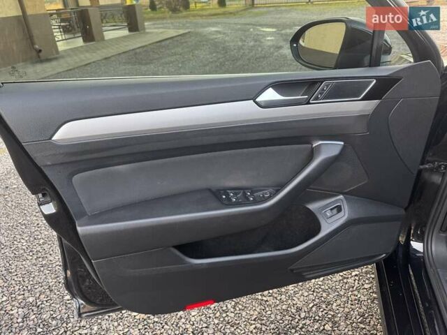 Черный Фольксваген Пассат, объемом двигателя 1.97 л и пробегом 232 тыс. км за 18900 $, фото 37 на Automoto.ua