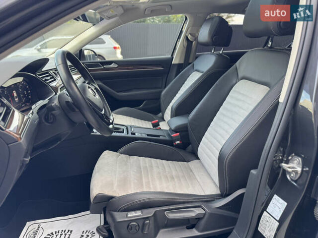 Черный Фольксваген Пассат, объемом двигателя 2 л и пробегом 81 тыс. км за 26500 $, фото 45 на Automoto.ua