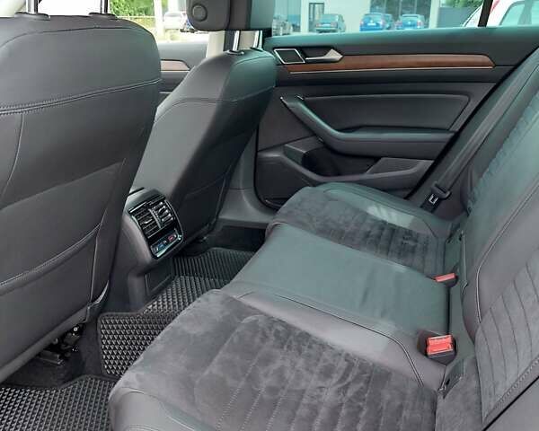 Чорний Фольксваген Пассат, об'ємом двигуна 1.8 л та пробігом 116 тис. км за 23500 $, фото 5 на Automoto.ua