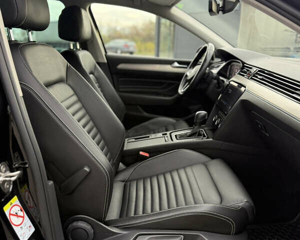 Черный Фольксваген Пассат, объемом двигателя 2 л и пробегом 191 тыс. км за 25700 $, фото 78 на Automoto.ua