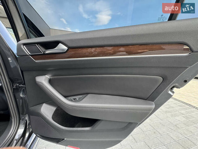 Черный Фольксваген Пассат, объемом двигателя 2 л и пробегом 81 тыс. км за 26500 $, фото 57 на Automoto.ua