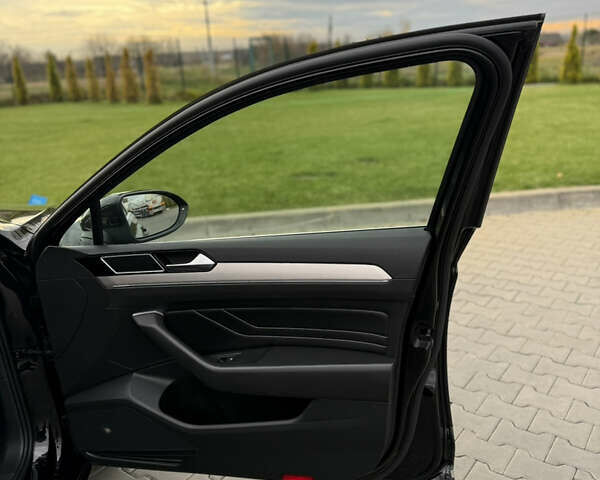 Черный Фольксваген Пассат, объемом двигателя 2 л и пробегом 191 тыс. км за 25700 $, фото 74 на Automoto.ua