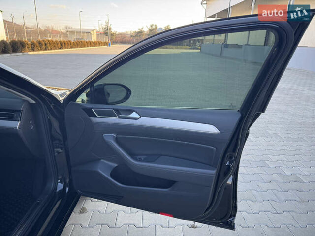 Черный Фольксваген Пассат, объемом двигателя 1.97 л и пробегом 234 тыс. км за 21499 $, фото 34 на Automoto.ua