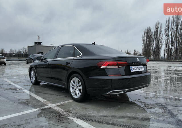 Чорний Фольксваген Пассат, об'ємом двигуна 2 л та пробігом 152 тис. км за 17990 $, фото 3 на Automoto.ua