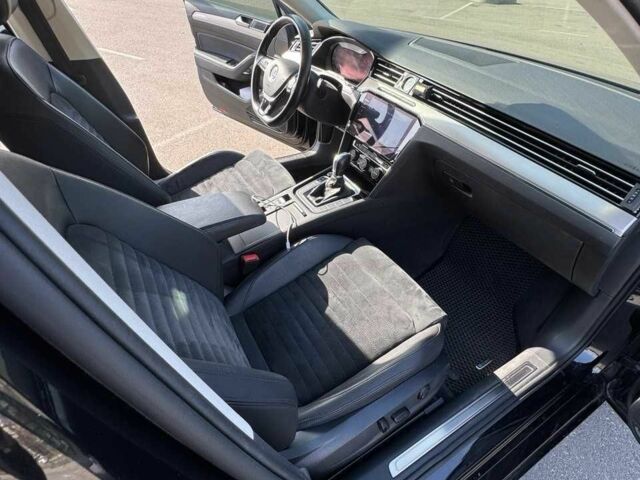 Чорний Фольксваген Пассат, об'ємом двигуна 2 л та пробігом 189 тис. км за 23500 $, фото 7 на Automoto.ua