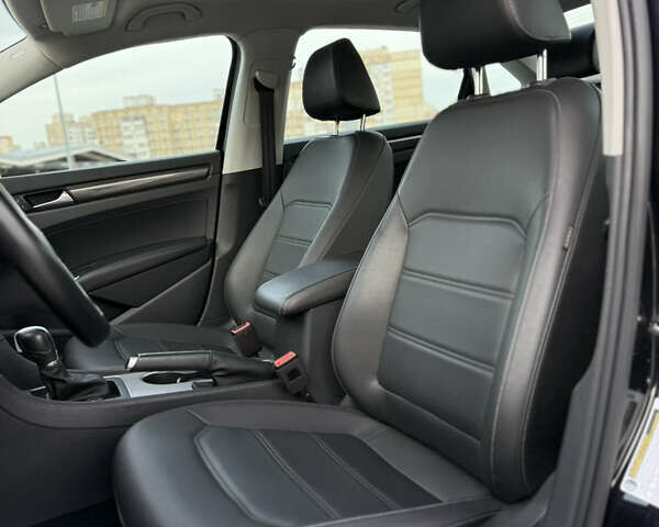 Черный Фольксваген Пассат, объемом двигателя 2 л и пробегом 29 тыс. км за 14699 $, фото 31 на Automoto.ua