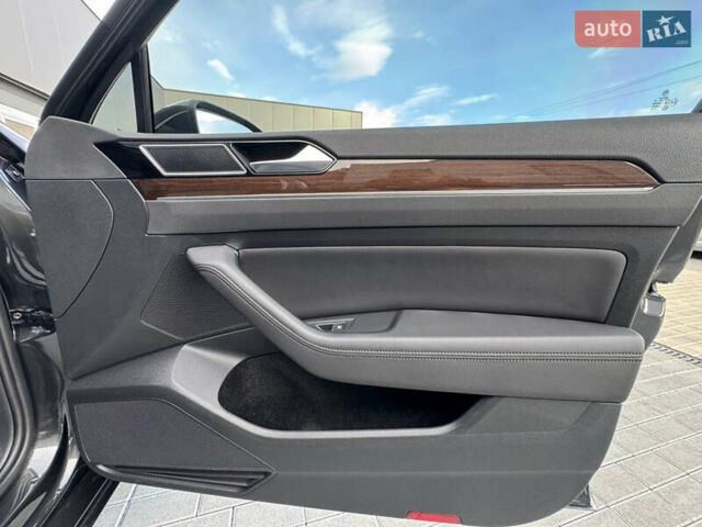 Черный Фольксваген Пассат, объемом двигателя 2 л и пробегом 81 тыс. км за 26500 $, фото 56 на Automoto.ua