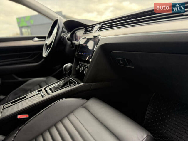 Черный Фольксваген Пассат, объемом двигателя 2 л и пробегом 191 тыс. км за 25700 $, фото 84 на Automoto.ua