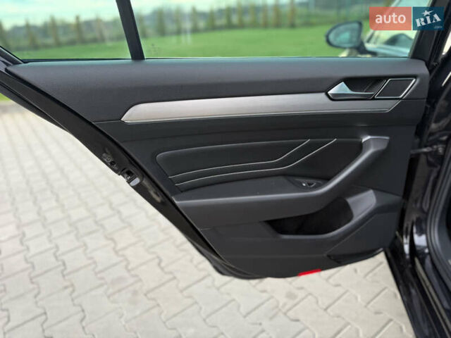 Черный Фольксваген Пассат, объемом двигателя 2 л и пробегом 191 тыс. км за 25700 $, фото 99 на Automoto.ua