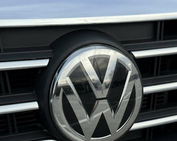 Черный Фольксваген Пассат, объемом двигателя 2 л и пробегом 29 тыс. км за 14699 $, фото 22 на Automoto.ua