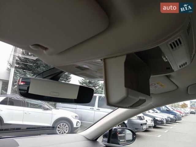 Черный Фольксваген Пассат, объемом двигателя 1.8 л и пробегом 73 тыс. км за 22500 $, фото 24 на Automoto.ua