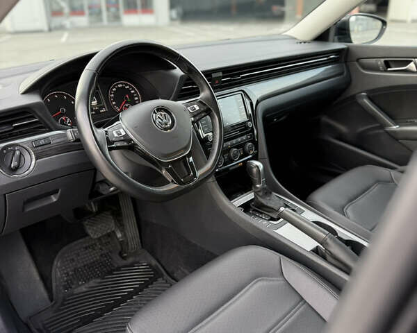 Черный Фольксваген Пассат, объемом двигателя 2 л и пробегом 29 тыс. км за 14699 $, фото 32 на Automoto.ua