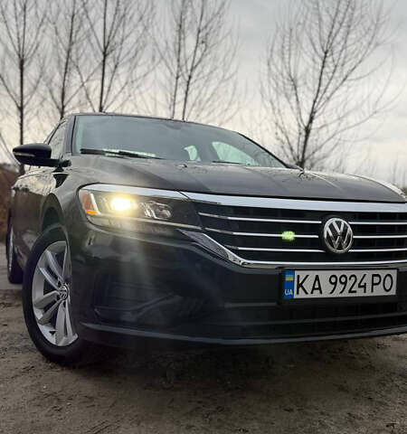 Черный Фольксваген Пассат, объемом двигателя 2 л и пробегом 29 тыс. км за 14699 $, фото 2 на Automoto.ua