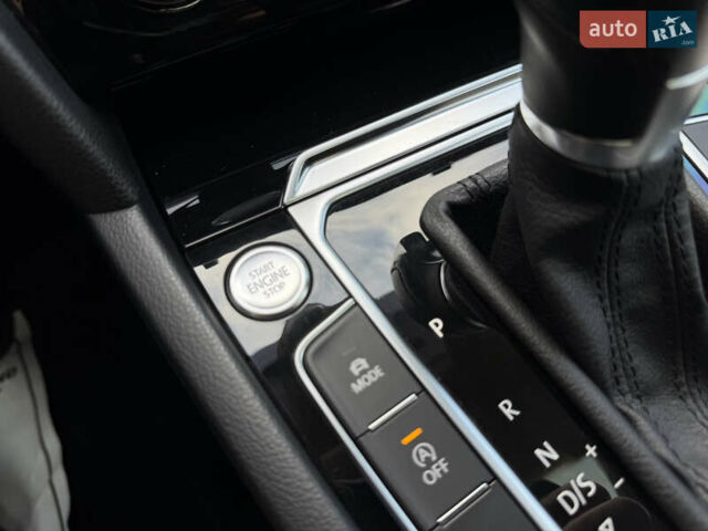 Черный Фольксваген Пассат, объемом двигателя 2 л и пробегом 81 тыс. км за 26500 $, фото 65 на Automoto.ua