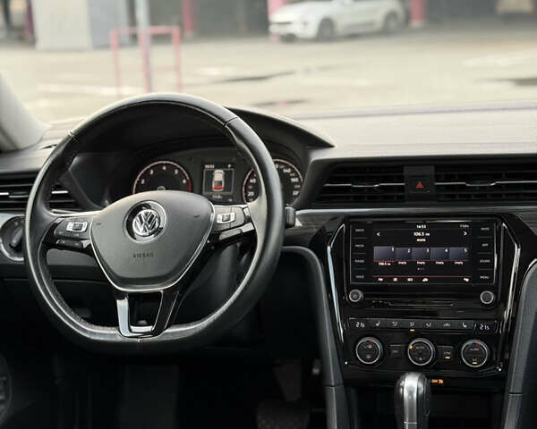 Черный Фольксваген Пассат, объемом двигателя 2 л и пробегом 29 тыс. км за 14699 $, фото 38 на Automoto.ua