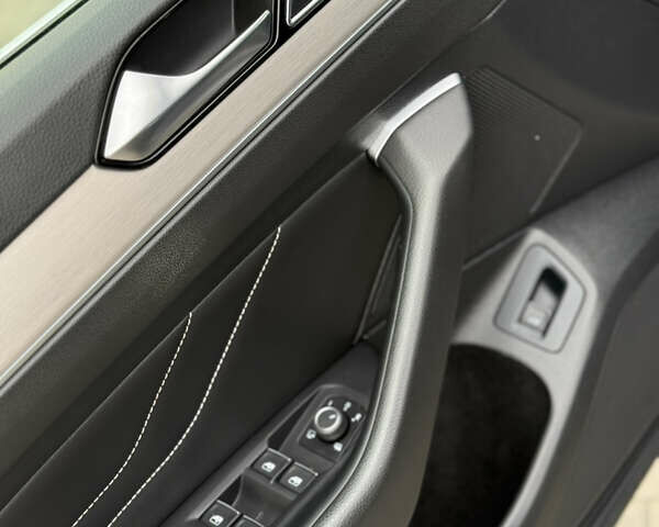 Черный Фольксваген Пассат, объемом двигателя 2 л и пробегом 191 тыс. км за 25700 $, фото 65 на Automoto.ua