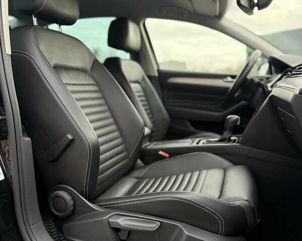 Черный Фольксваген Пассат, объемом двигателя 2 л и пробегом 191 тыс. км за 25700 $, фото 79 на Automoto.ua