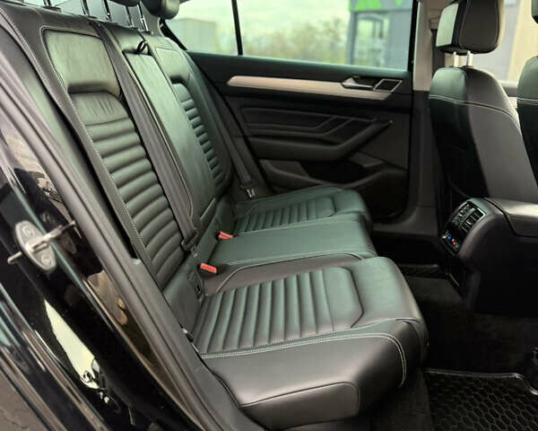 Черный Фольксваген Пассат, объемом двигателя 2 л и пробегом 191 тыс. км за 25700 $, фото 91 на Automoto.ua