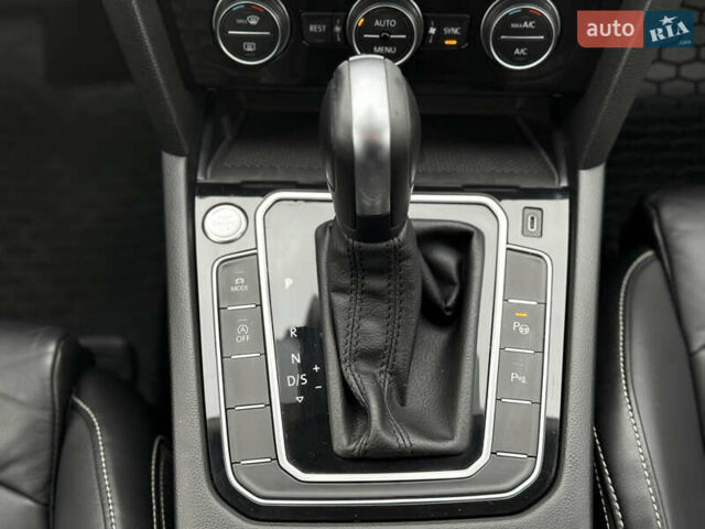 Черный Фольксваген Пассат, объемом двигателя 2 л и пробегом 191 тыс. км за 25700 $, фото 124 на Automoto.ua