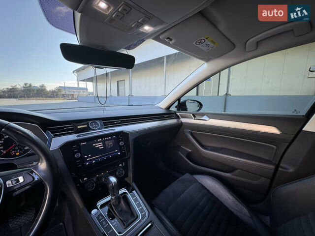 Черный Фольксваген Пассат, объемом двигателя 1.97 л и пробегом 234 тыс. км за 21499 $, фото 29 на Automoto.ua