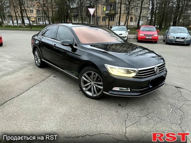 Фольксваген Пассат 2019 в Киеве на Automoto.ua Черный Фольксваген Пассат, объемом двигателя 2 л и пробегом 186 тыс. км за 25000 $, фото 10 на Automoto.ua