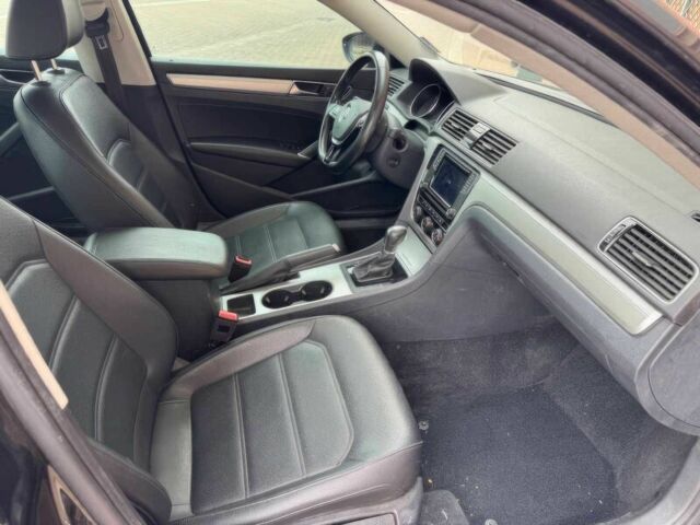 Фольксваген Пассат 2019 в Львове на Automoto.ua Черный Фольксваген Пассат, объемом двигателя 2 л и пробегом 35 тыс. км за 2800 $, фото 9 на Automoto.ua