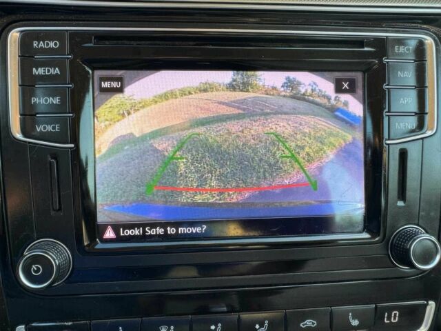 Чорний Фольксваген Пассат, об'ємом двигуна 2 л та пробігом 34 тис. км за 11200 $, фото 9 на Automoto.ua