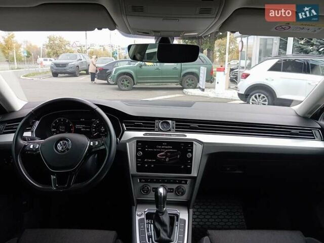 Черный Фольксваген Пассат, объемом двигателя 1.8 л и пробегом 73 тыс. км за 22500 $, фото 12 на Automoto.ua