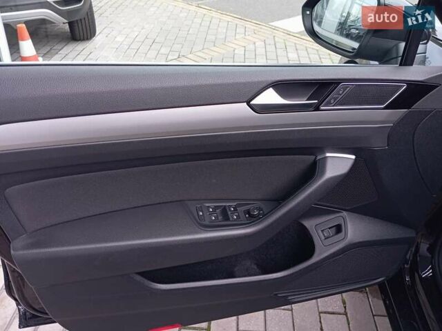 Черный Фольксваген Пассат, объемом двигателя 1.8 л и пробегом 73 тыс. км за 22500 $, фото 8 на Automoto.ua