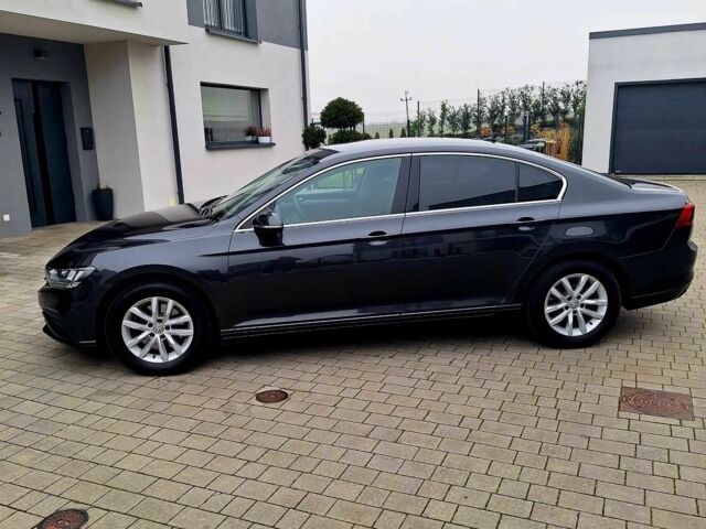 Черный Фольксваген Пассат, объемом двигателя 2 л и пробегом 108 тыс. км за 10600 $, фото 4 на Automoto.ua