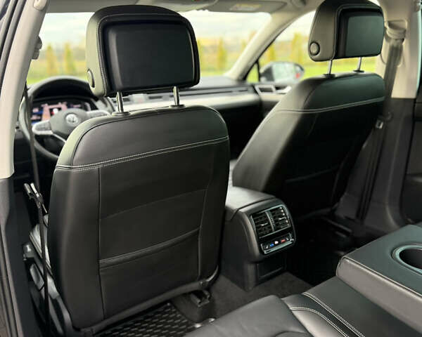 Черный Фольксваген Пассат, объемом двигателя 2 л и пробегом 191 тыс. км за 25700 $, фото 104 на Automoto.ua