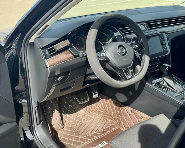 Черный Фольксваген Пассат, объемом двигателя 1.97 л и пробегом 129 тыс. км за 26850 $, фото 7 на Automoto.ua