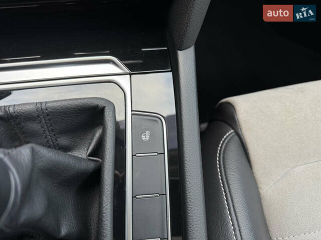 Черный Фольксваген Пассат, объемом двигателя 2 л и пробегом 81 тыс. км за 26500 $, фото 23 на Automoto.ua