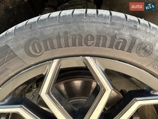 Чорний Фольксваген Пассат, об'ємом двигуна 2 л та пробігом 186 тис. км за 13200 $, фото 14 на Automoto.ua