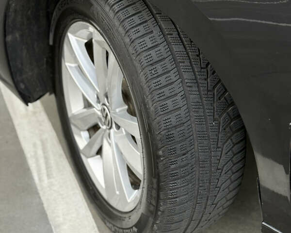 Черный Фольксваген Пассат, объемом двигателя 2 л и пробегом 29 тыс. км за 14699 $, фото 15 на Automoto.ua