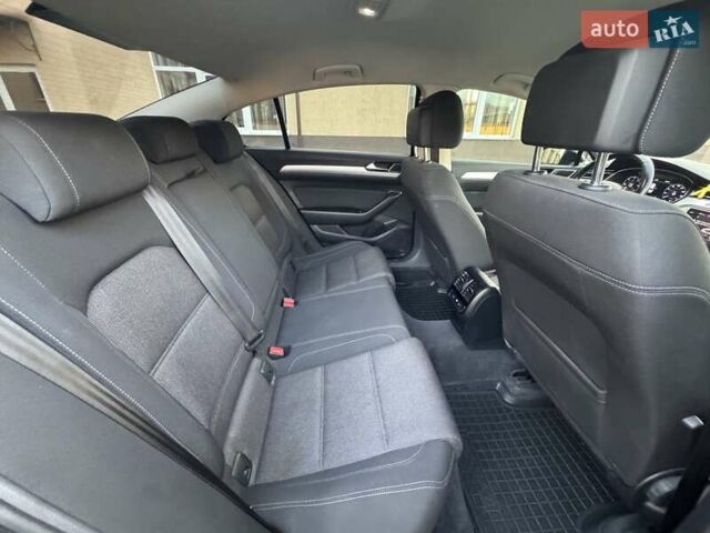 Черный Фольксваген Пассат, объемом двигателя 1.97 л и пробегом 232 тыс. км за 18900 $, фото 34 на Automoto.ua