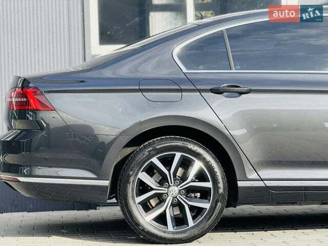 Черный Фольксваген Пассат, объемом двигателя 2 л и пробегом 81 тыс. км за 26500 $, фото 4 на Automoto.ua